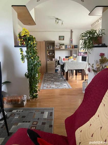 Casă cu 3 camere în Gârleni