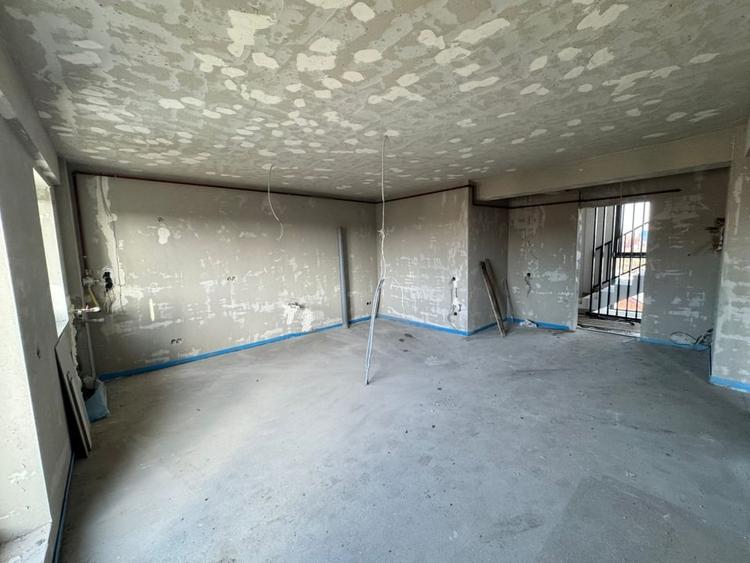 Apartament cu 2 camere decomandat în Vest