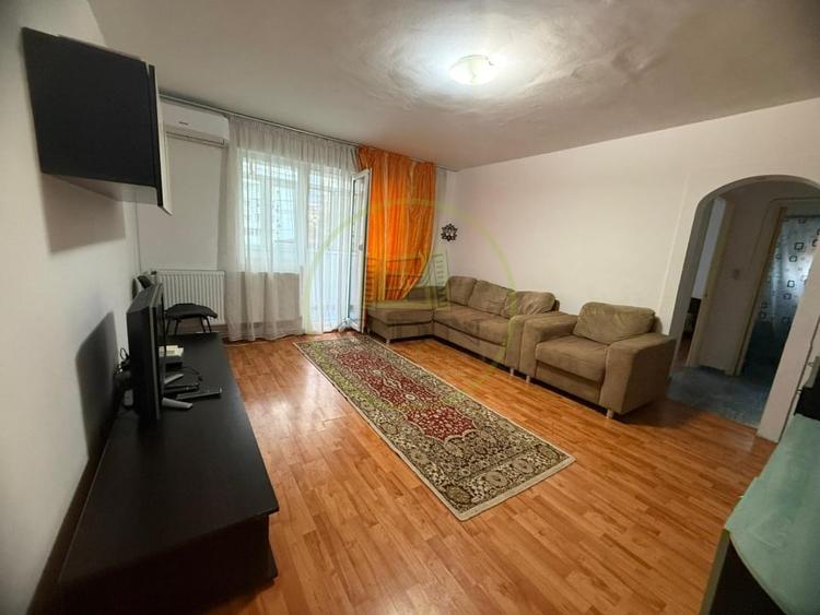 Apartament cu 2 camere semidecomandat, mobilat în Lăpuș