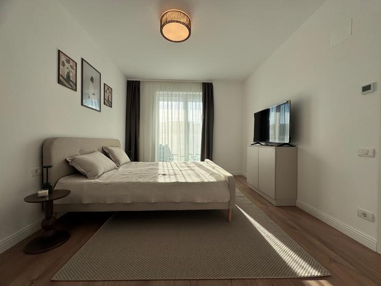 Apartament cu 3 camere decomandat în Pipera