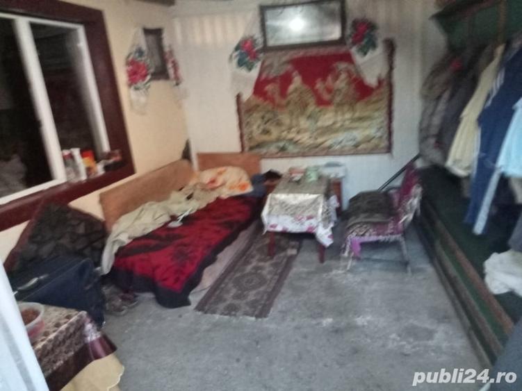 Casă cu 2 camere cu Teren 240 Mp în Sighetu Marmației