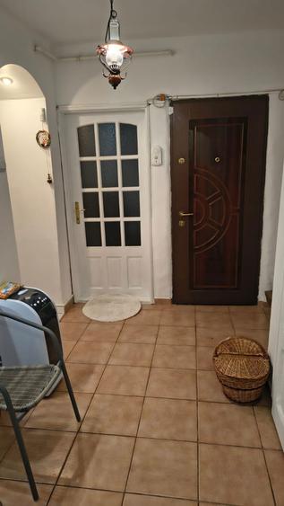 Apartament cu 2 camere decomandat în Popoveni