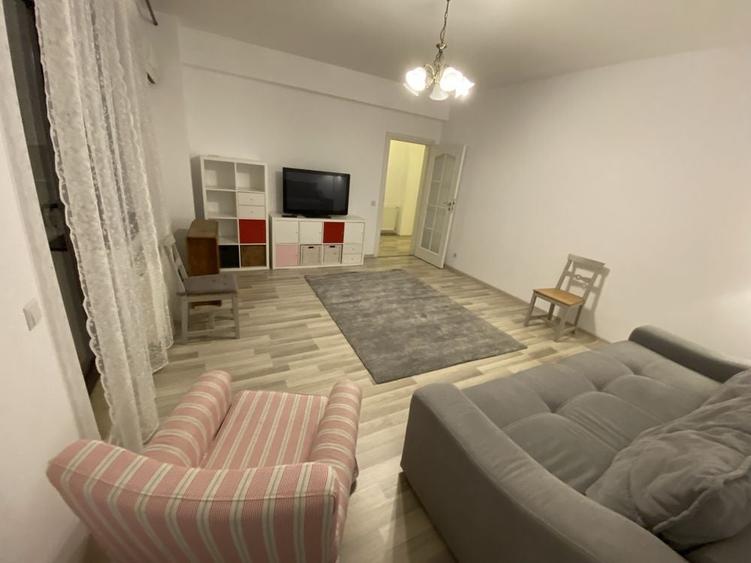 Apartament cu 2 camere decomandat în Luminiș