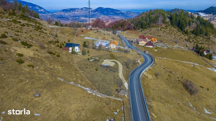 Teren intravilan CU PRIVELISTE DE POVESTE- Fundata- Romania - 4