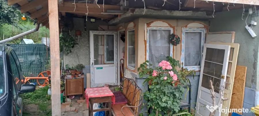 Casă cu 3 camere în Valea