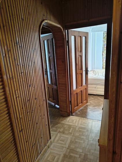 Apartament cu 3 camere în Valea Moșneagului