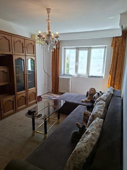 Apartament cu 2 camere decomandat în Trivale