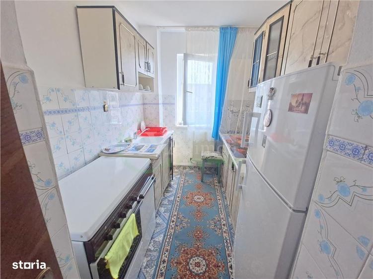 Apartament cu 3 camere în Mioriței