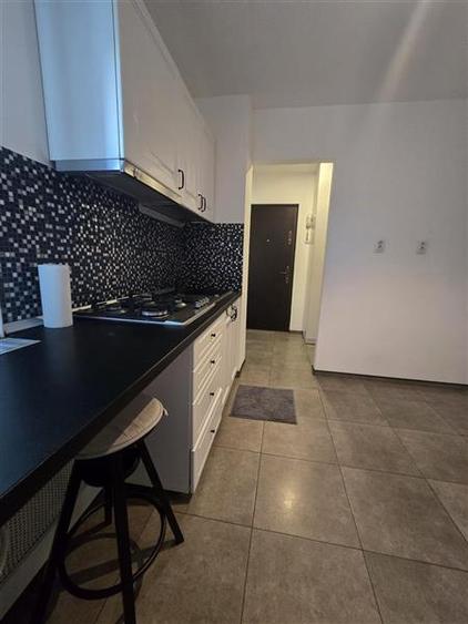 Apartament cu 2 camere semidecomandat, mobilat în Tineretului
