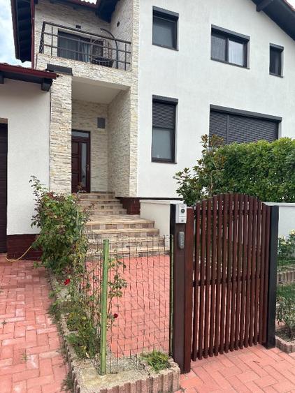 Casă individuală cu 5 camere cu Teren 700 Mp în Ștefăneștii Noi