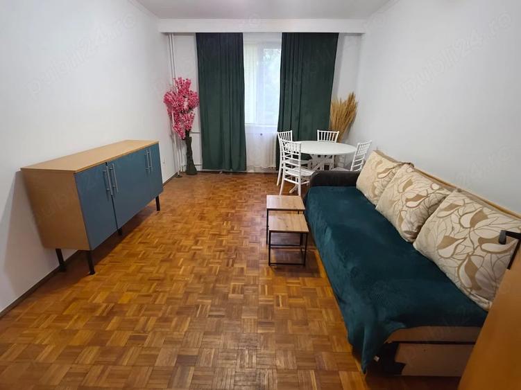 Garsonieră decomandată în Nord