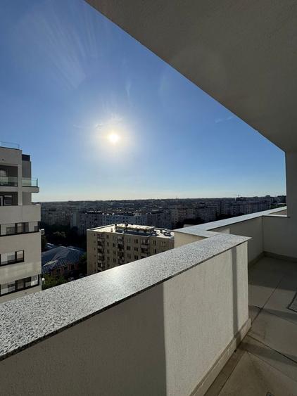 Apartament cu 3 camere decomandat, mobilat în Parcul Carol