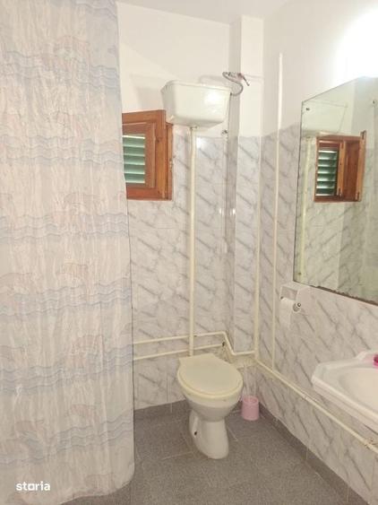 Casă cu 4 camere în Moara