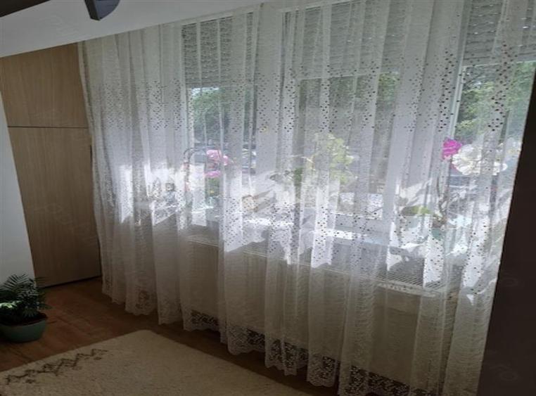 Garsonieră decomandată, mobilată în Lipovei