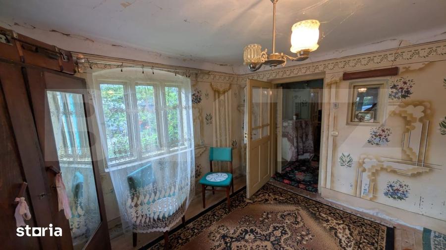 Casă cu 3 camere cu Teren 2540 Mp în Central