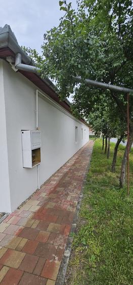 Casă cu 4 camere în Sânnicolau Mare