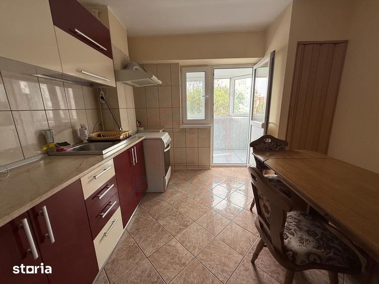 Apartament cu 2 camere decomandat în Micro 21