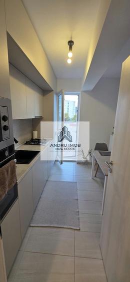Apartament cu 2 camere decomandat, mobilat în Central