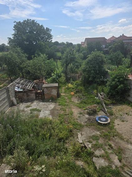 Casă cu 4 camere cu Teren 798 Mp în Botizului