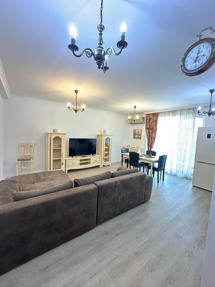 Apartament cu 3 camere decomandat în Pipera