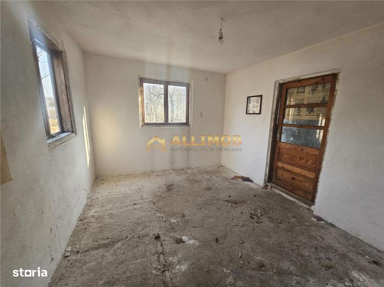 Teren 1000 mp si casa renovabila in Valcanesti . - 11