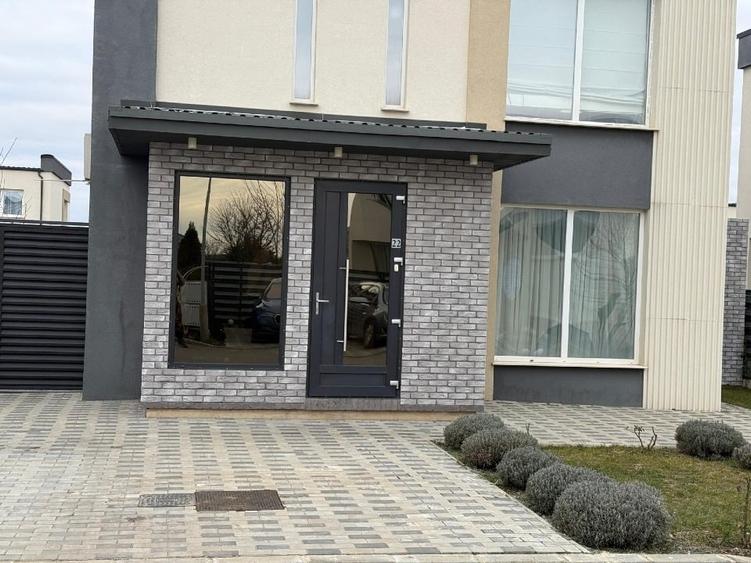 Casă individuală cu 4 camere cu Canalizare în Corbeanca