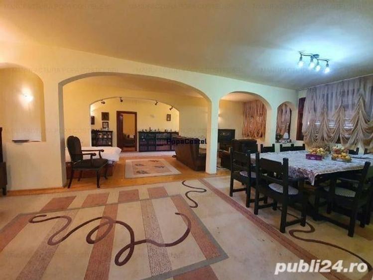 Casă cu 3 camere cu Teren 8000 Mp în Podenii Vechi