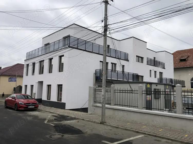 Spațiu comercial, de 45 mp, în Central