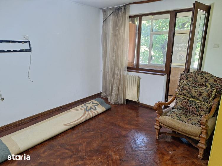 Apartament cu 4 camere decomandat în Tomis Nord