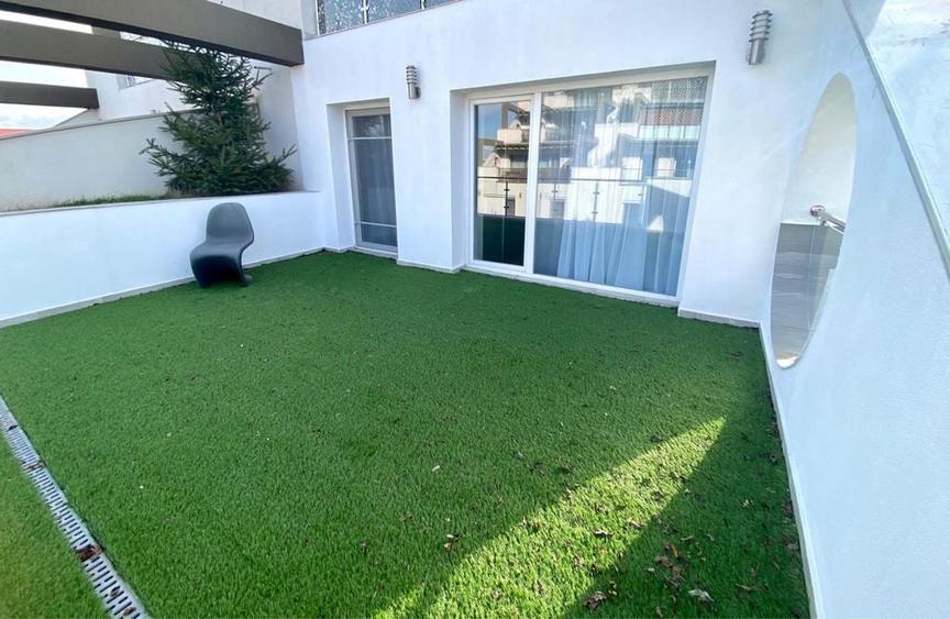 2 camere Otopeni cu piscina terase 30 mp si loc de parcare - 1