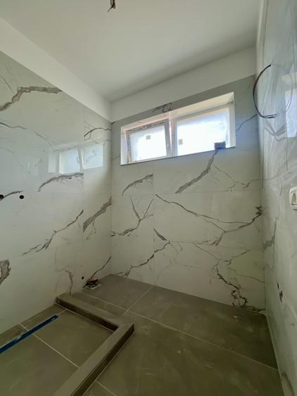 Duplex cu 4 camere cu Canalizare în Giroc