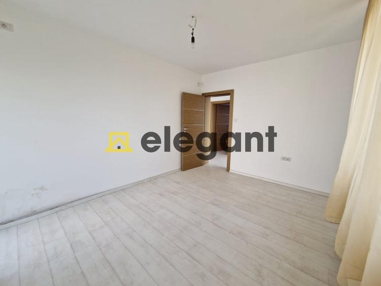 Casă individuală cu 5 camere cu Teren 256 Mp în Bariera Vâlcii