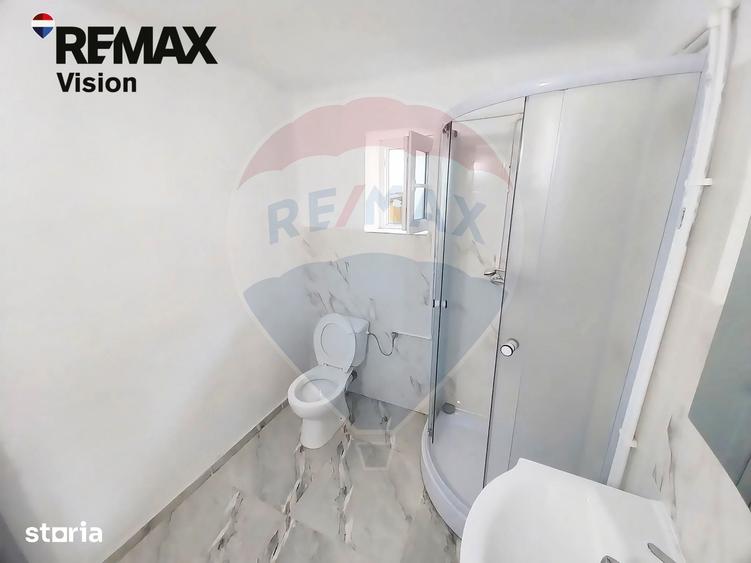 Casă cu 4 camere cu Teren 284 Mp în Brestei