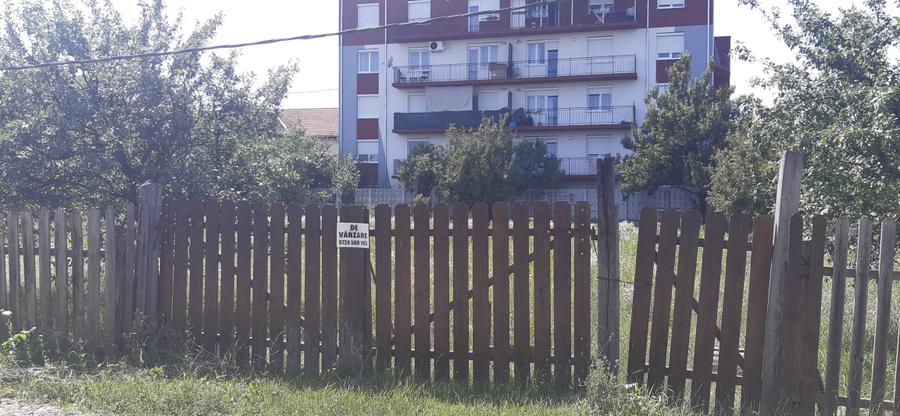 Teren de 1769 mp, în Central