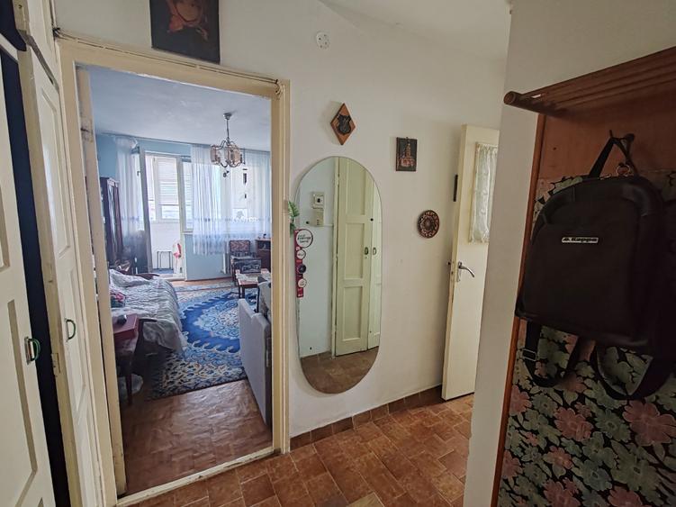 Apartament cu 2 camere circular în Astra