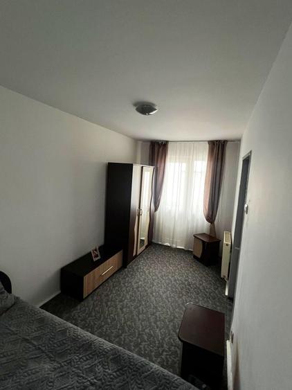 Apartament cu 3 camere în Micro 11
