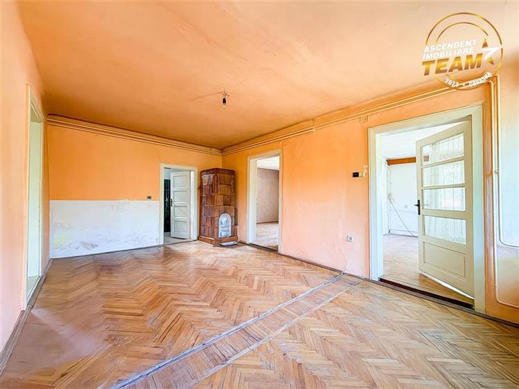 Casă individuală cu 3 camere cu Canalizare în Simeria