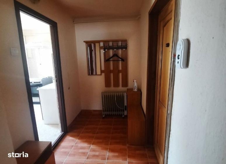 Apartament cu 3 camere în Calea Romanului