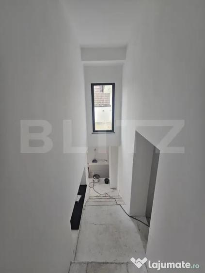 Casă cu 4 camere cu Teren 400 Mp în Central