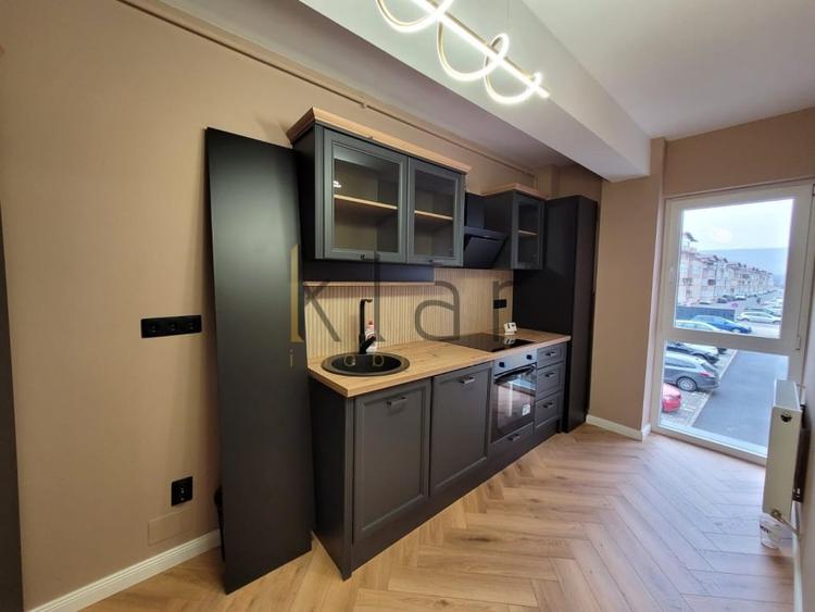 Apartament cu 2 camere semidecomandat în Florești