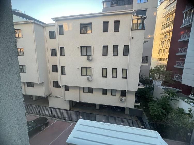 Apartament cu 2 camere decomandat în Decebal