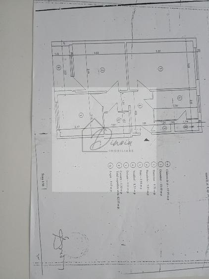 Apartament cu 3 camere decomandat, mobilat în Berceni