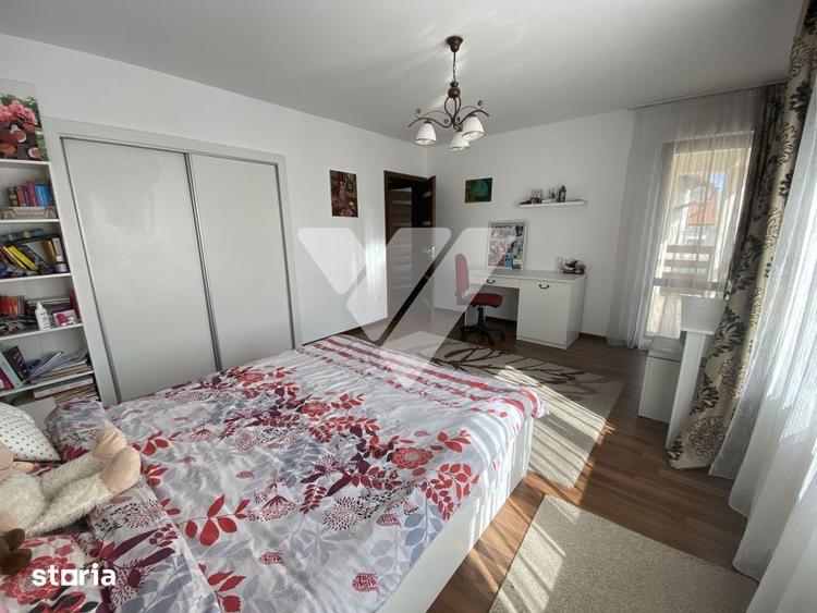 Casă cu 5 camere cu Teren 513 Mp în Șura Mică