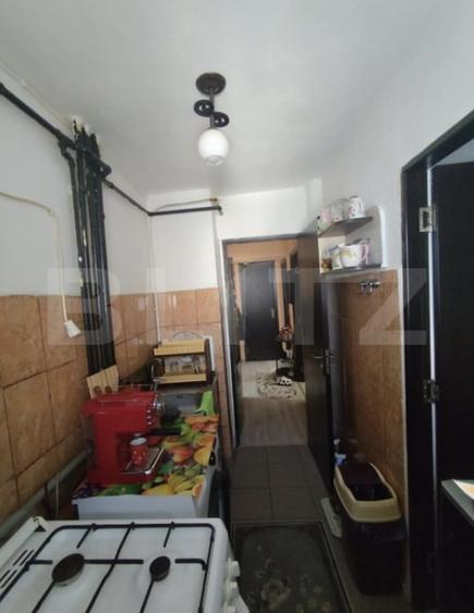 Apartament cu 3 camere semidecomandat în Central