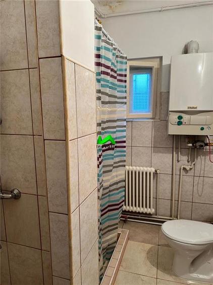 Casă individuală cu 6 camere cu Teren 400 Mp în Turnișor