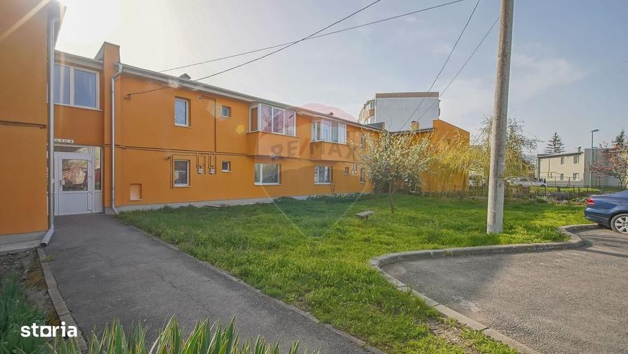 Apartament cu 4 camere în Stupini