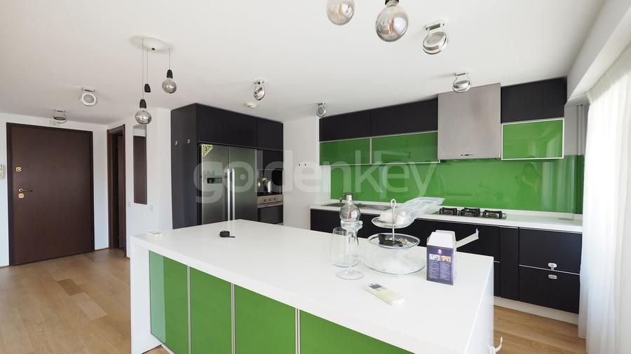 Apartament cu 4 camere semidecomandat, mobilat în Herăstrău
