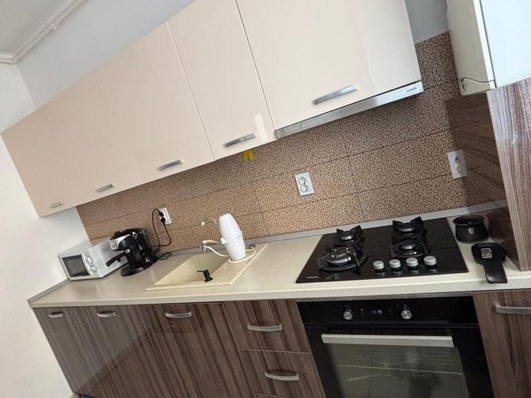 Apartament cu 2 camere semidecomandat în Păcii