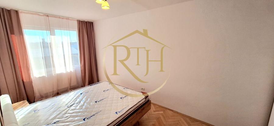 Apartament cu 2 camere semidecomandat, mobilat în Soarelui