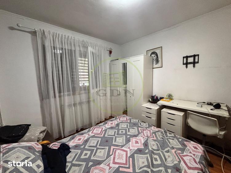 Apartament cu 2 camere semidecomandat în Craiovița Nouă